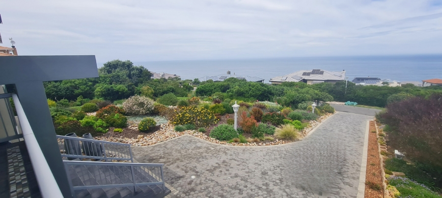 3 Bedroom Property for Sale in Village On Sea Western Cape